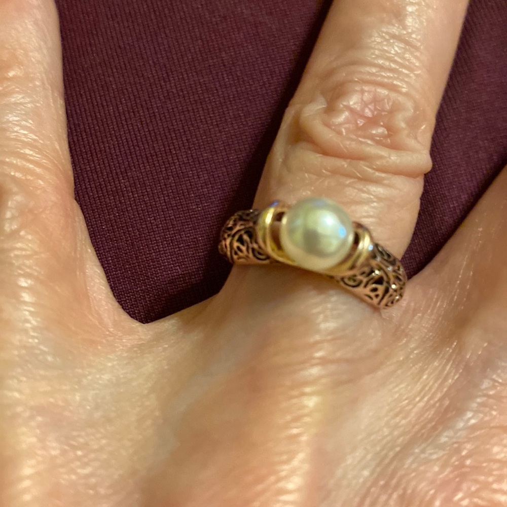 Size 7 Faux Pearl Ring